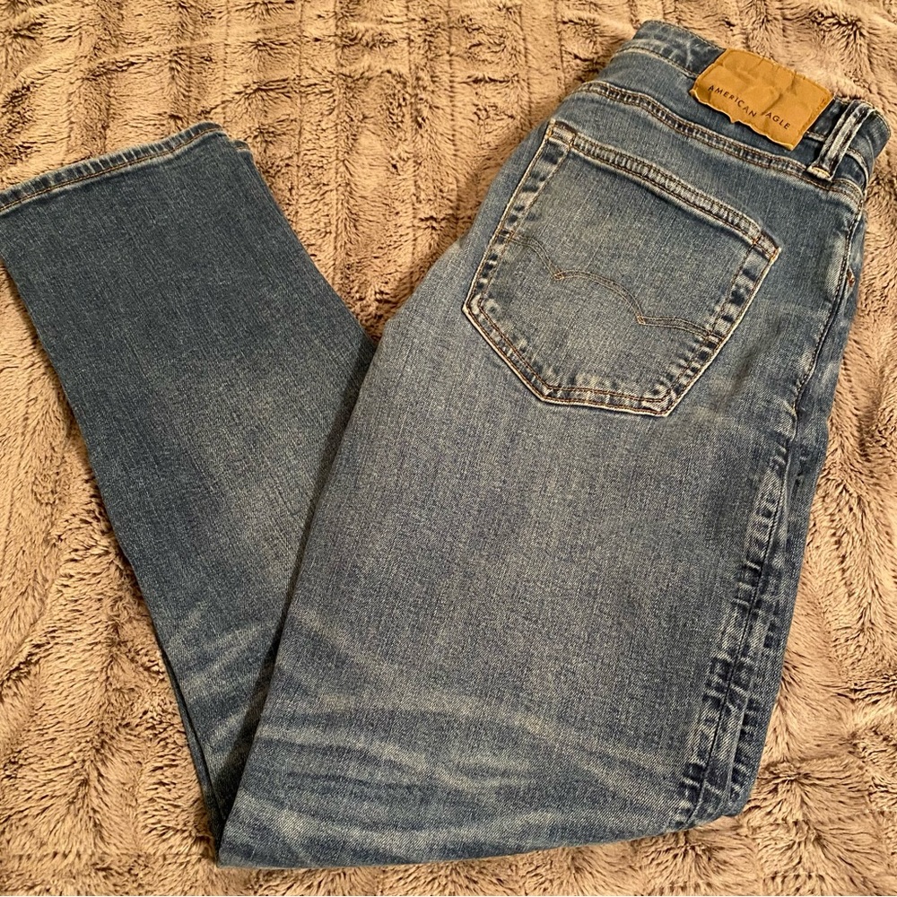 Mens 28x30 American Eagle Jeans Airflex+ Athletic Fit.